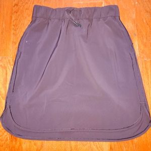 Lululemon On the Fly athletic skirt. Size 8